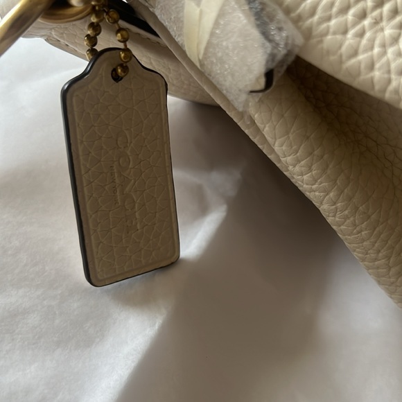 NWT Coach purse with dust cover - Picture 7 of 13